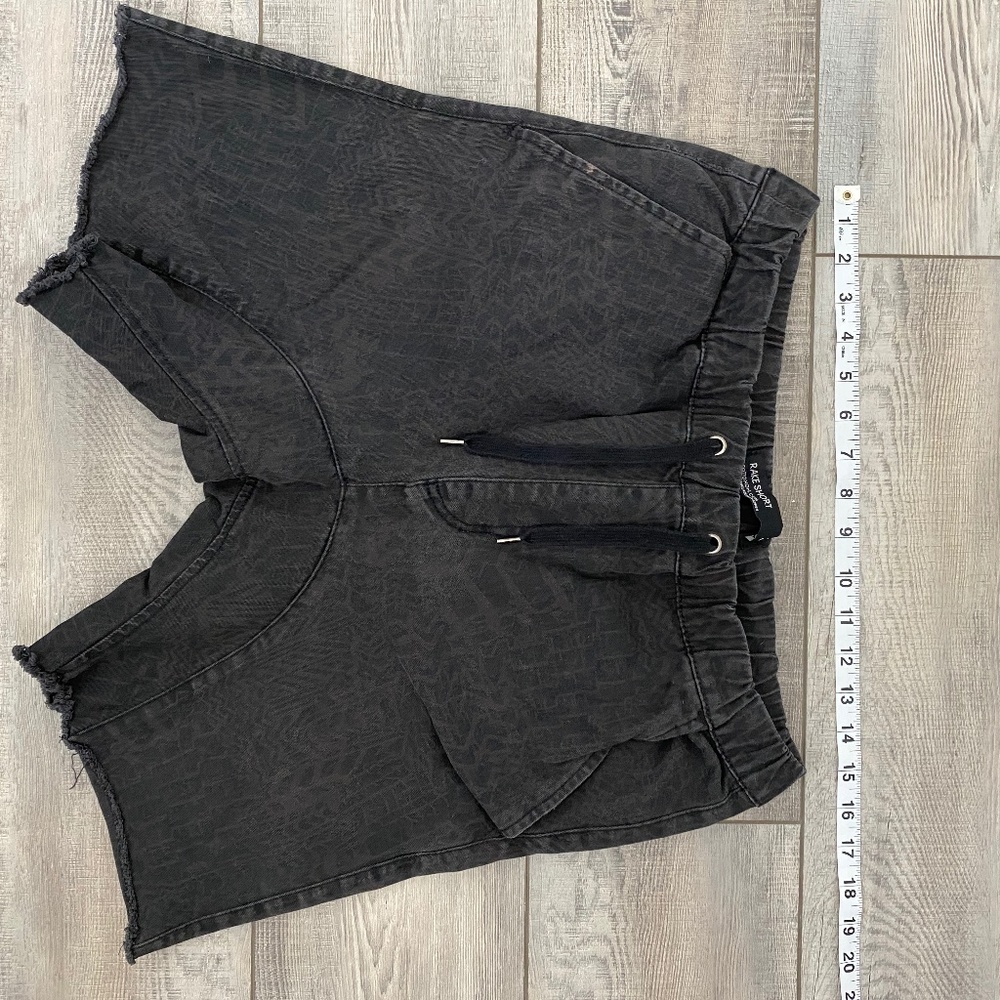 Cotton On Drop-Crotch Denim Rake Shorts Size 32